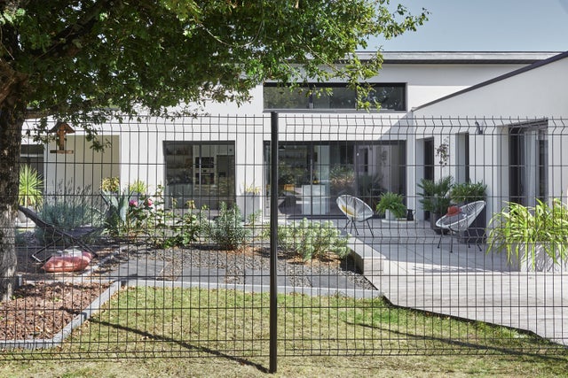 Lot De 15 Clôtures De Jardin Décoratives Sans Creusement, 76,2 Cm (H) X 4,8 M (L) - Panneau Métallique Antirouille - Bordure Métallique - Clôtures Pliantes Pour Parterres De Fleurs - Barrière Pour