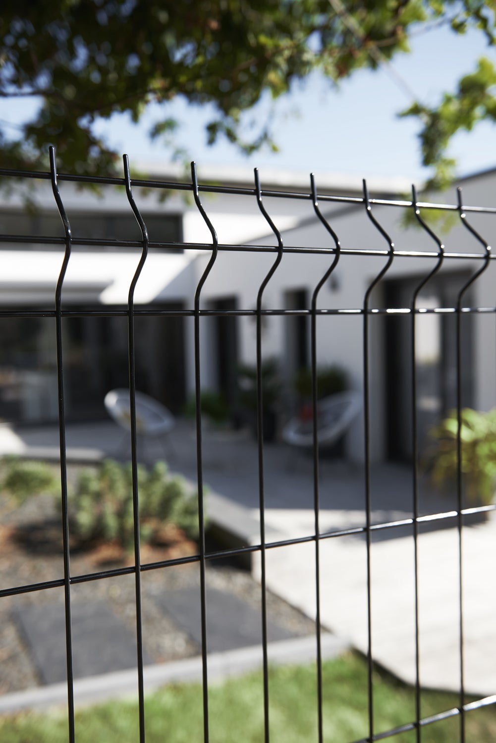 Panneau métallique grillagé Naterial noir x l.250 cm, maille 200x55 mm - 2