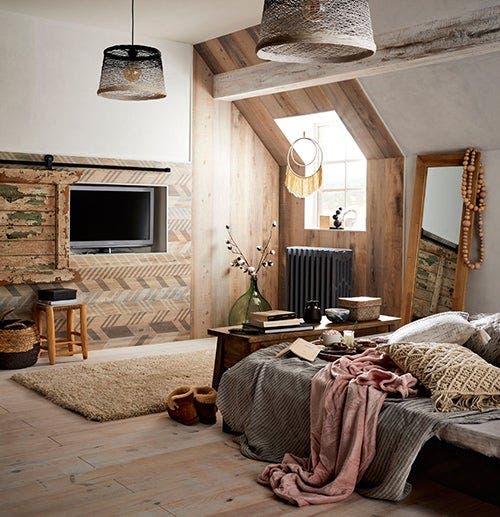 photo d'une chambre sous les combles en lambris