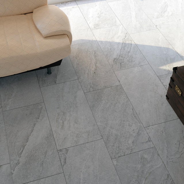 Piastrella da pavimento e rivestimento esterno 30 x 60 cm Sp. 9 mm rettificato Hellir in gres porcellanato grigio opaco traffico intenso (pei 4/5) R10 1.26 mq