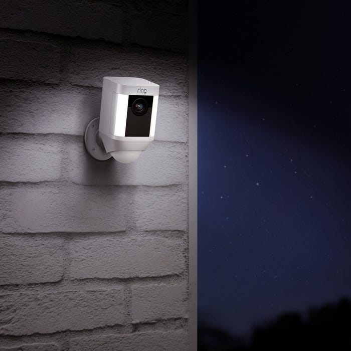 ring-camera-exterieure-spotlight-white