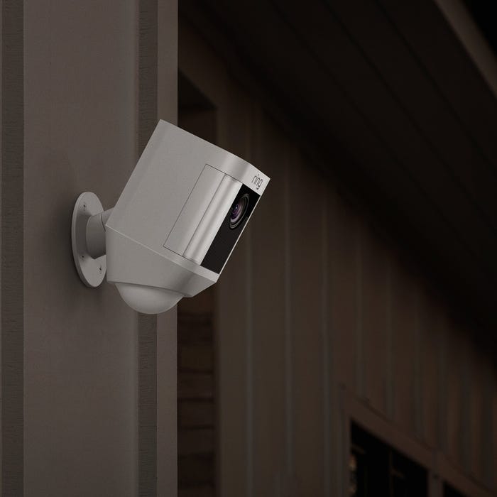 ring-camera-exterieure-spotlight-battery-blanche