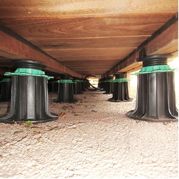 Pose terrasse bois sur plots