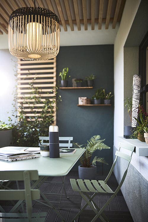 photo d'un balcon pour recevoir industriel ambiance design végétal