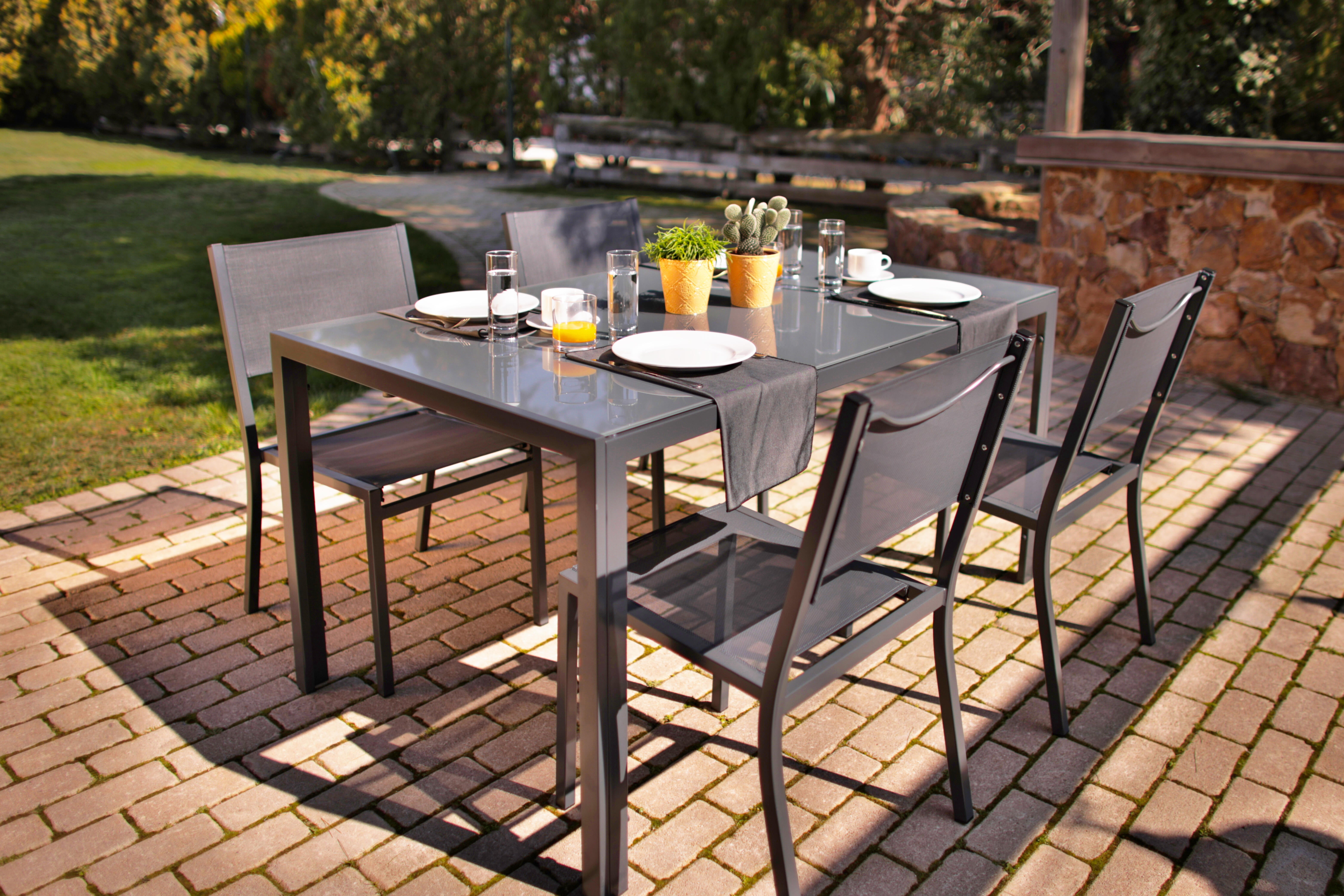 Tavolo da pranzo per giardino in acciaio con piano in vetro antracite per 6 persone 90x150cm - 2