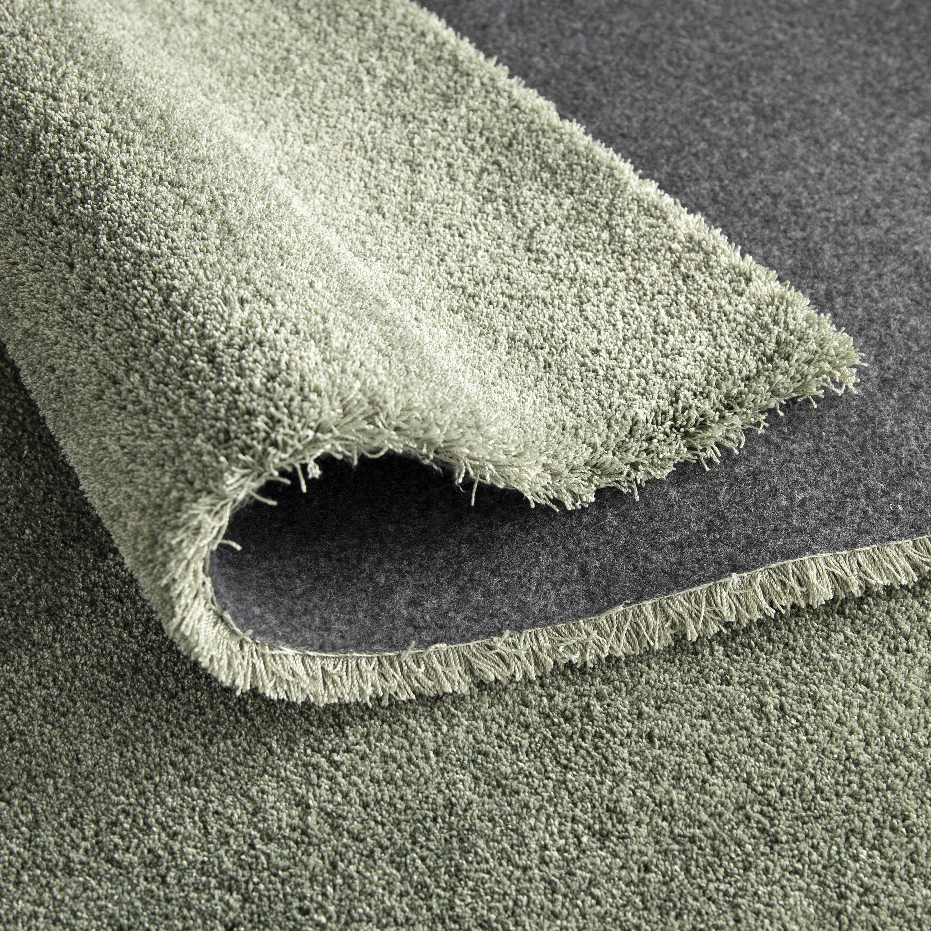 Alfombra  poliéster tejido plano INSPIRE Tony  verde sage  lavable en lavadora 120x170cm - 5