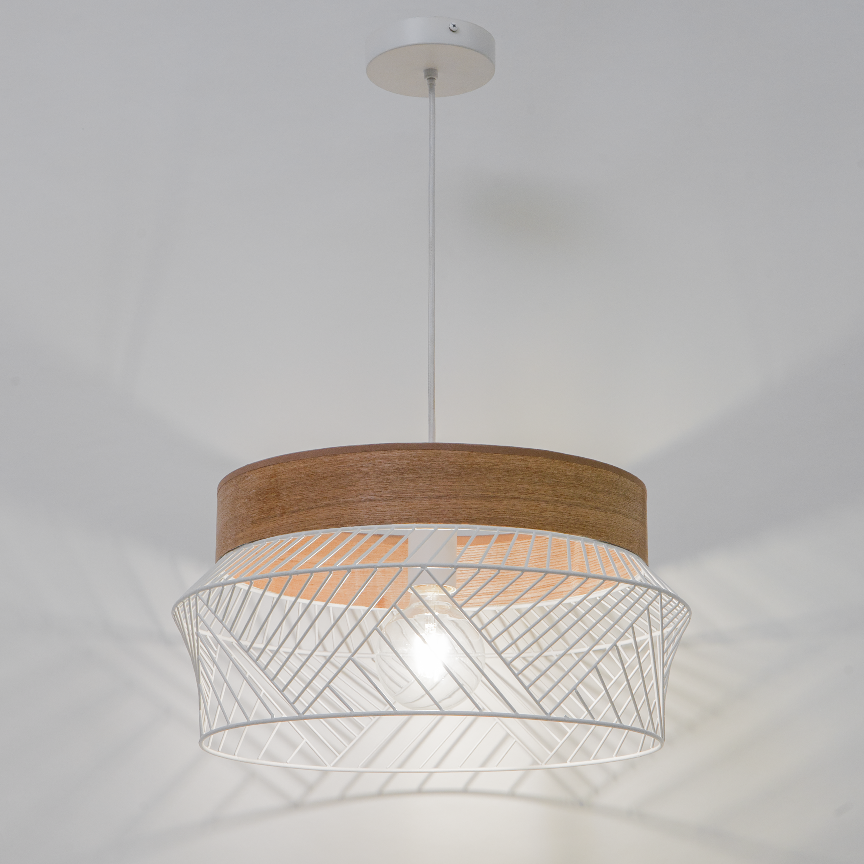 Lampa wisząca Kanel biała z drewnem E27 Inspire - 19