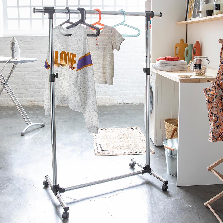 Pack 4 cabides plástico preto SPACEO - 10