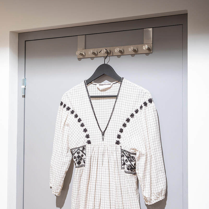 Pack 4 cabides madeira preto SPACEO - 21