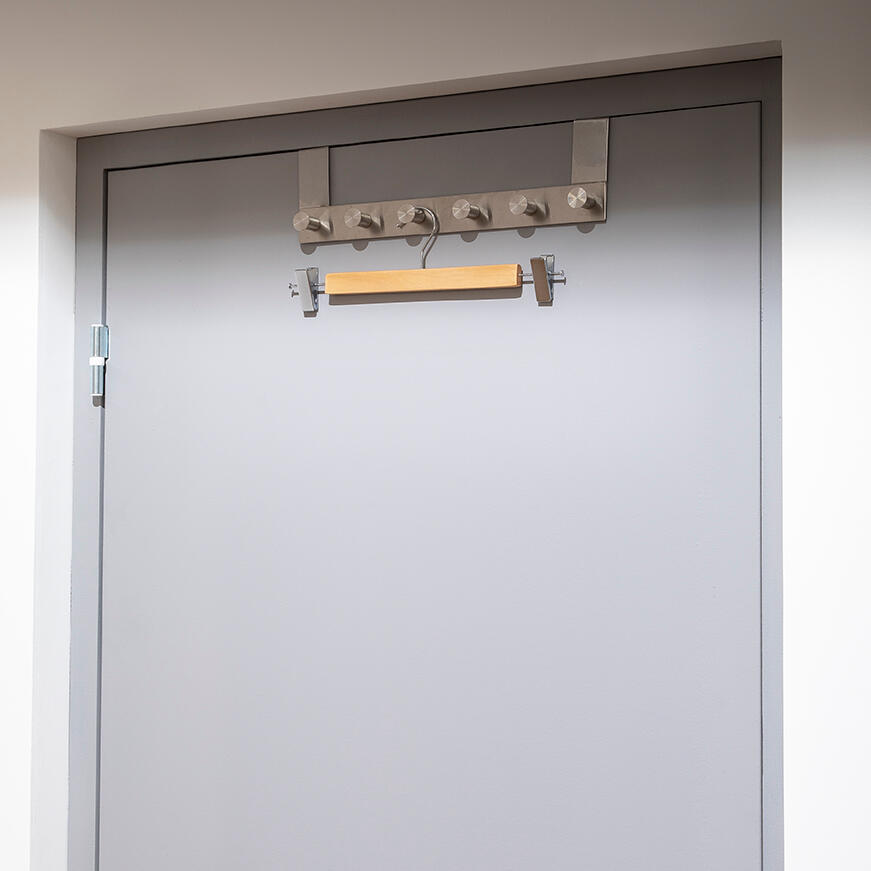 Cabide de madeira PINÇAS CALÇA/SAIA SPACEO - 2