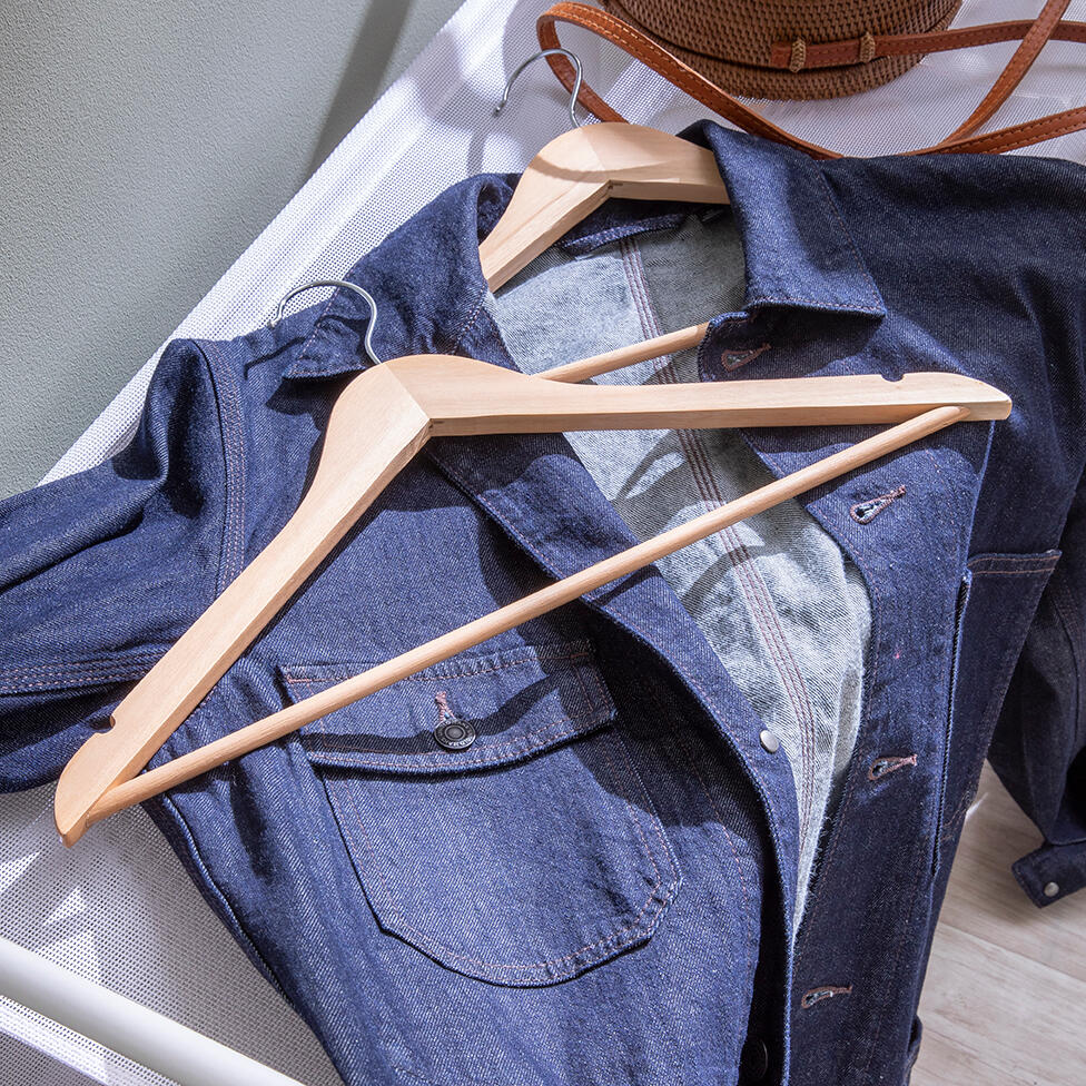 Pack 4 cabides madeira Spaceo - 37