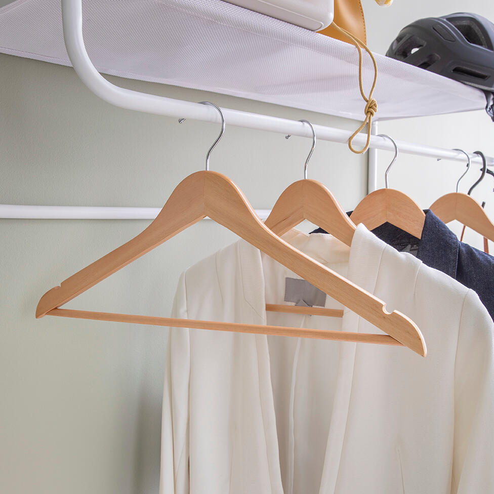 Lot de 8 cintres bois et acier, H.23 x l.44.5 x P.9.6 cm - 9