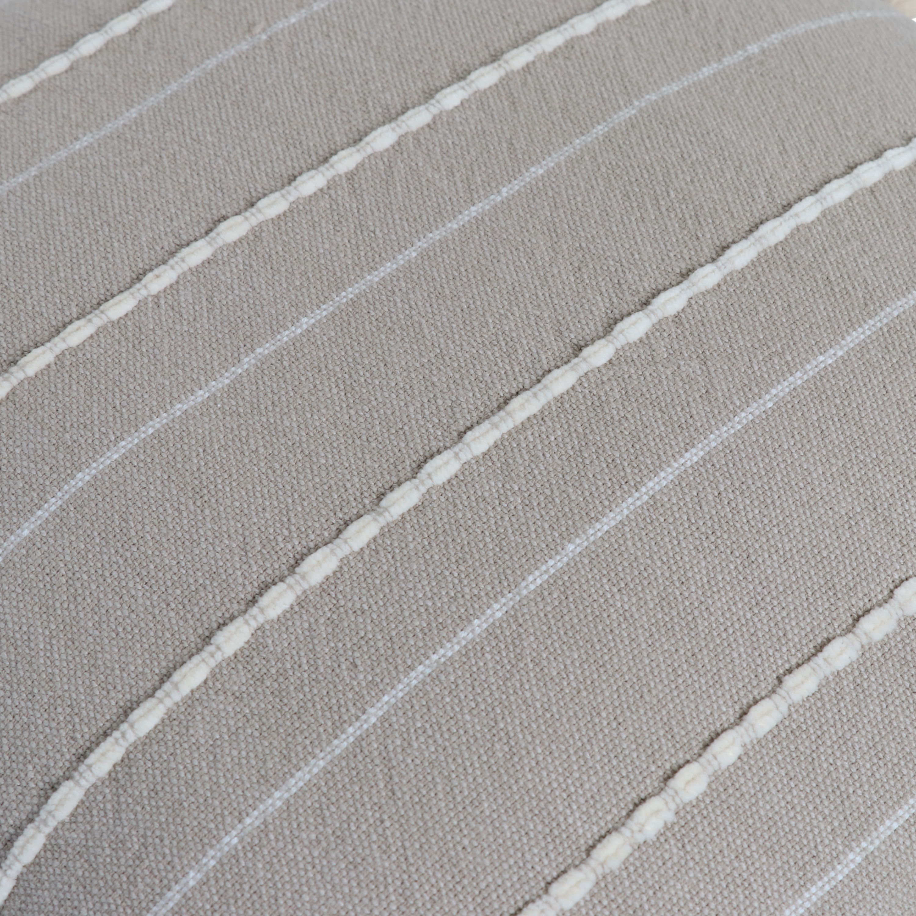 Poduszka Amadou szara 45 x 45 cm Inspire - 7