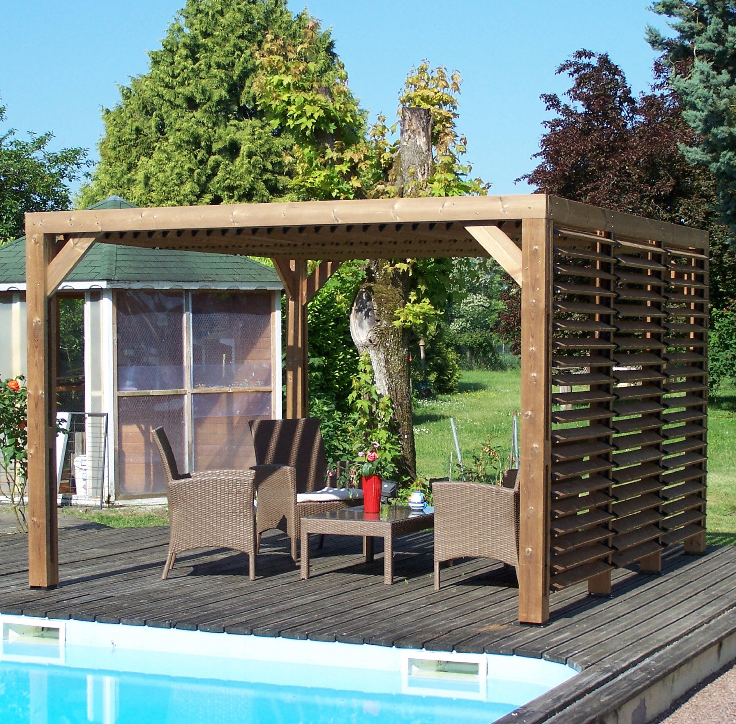 pergola-bioclimatique-autoportante-tho-3531-vti-habrita-bois-marron-10