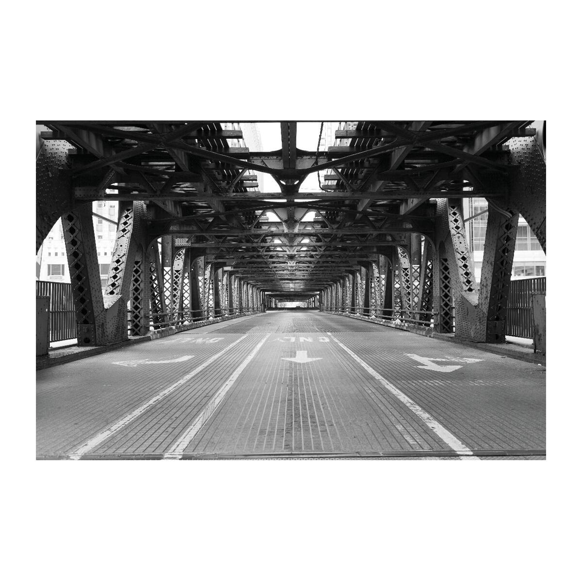 Ponte della discordia tra scalini e scivoloni
