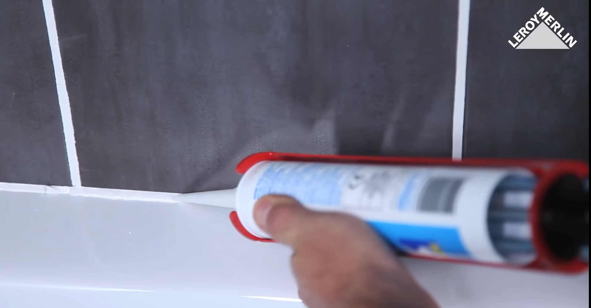 Comment poser un carrelage mural dans une douche ? Leroy Merlin — free download