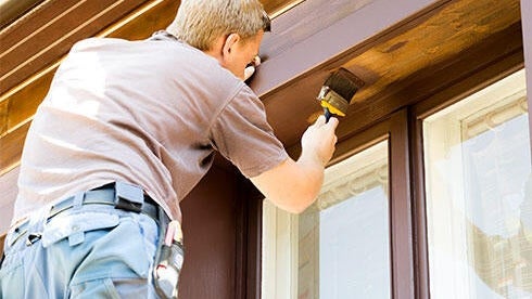 Puis-je appliquer la lasure aqueuse Bondex sur la lasure solvantée ?