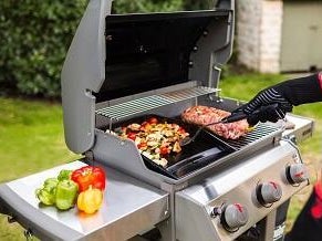 Barbecue Weber : gaz, charbon ou électrique ? Lequel choisir