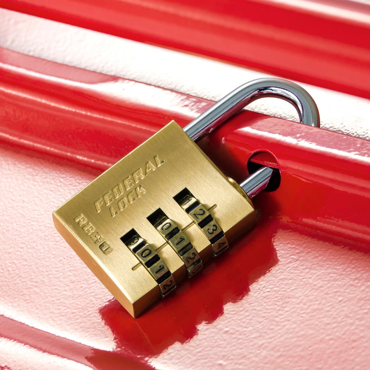 Cadenas à code THIRARD laiton, l.30 mm - 2