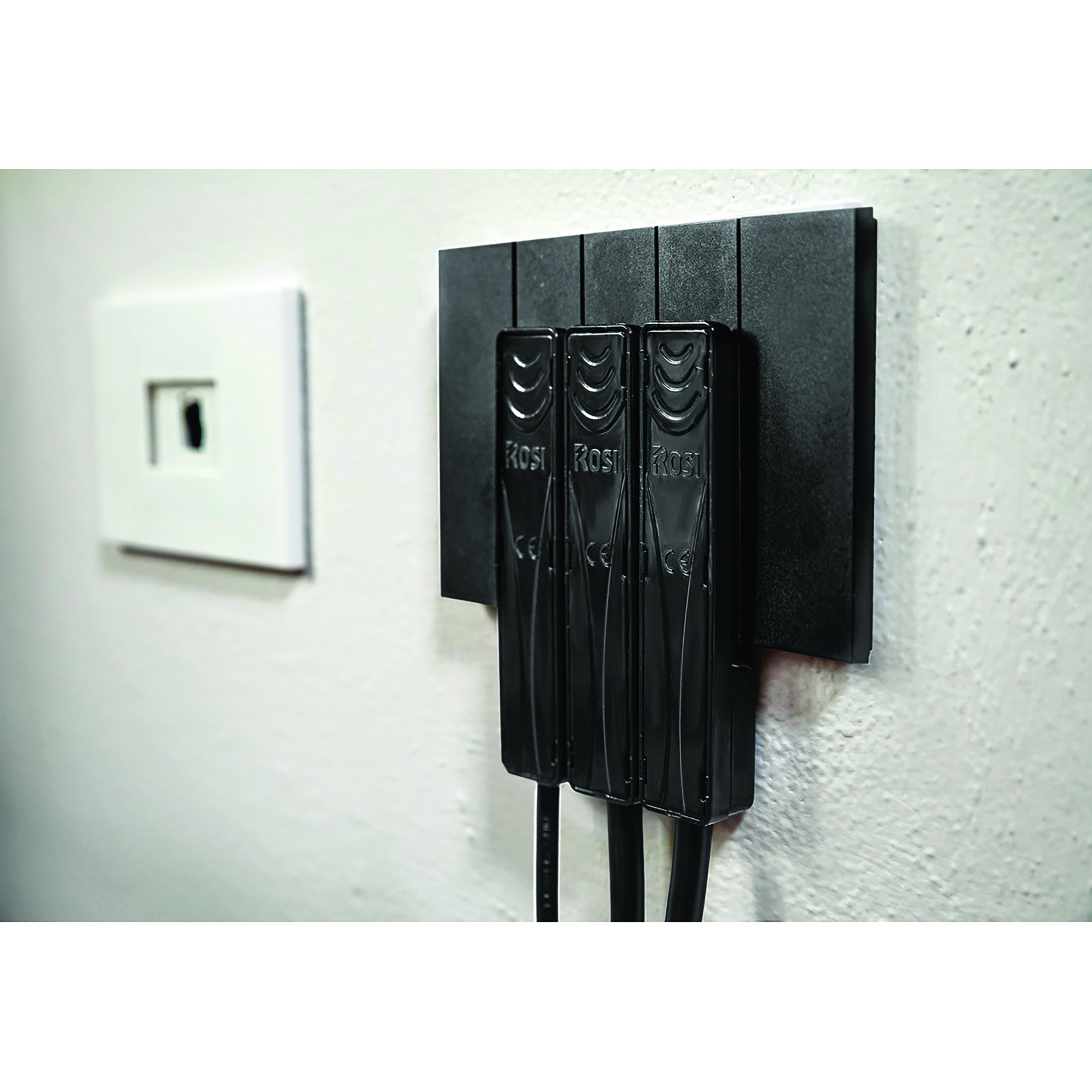 Spina 10A 3P+T 220V nero ROSI - 3