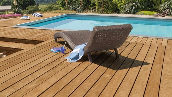 Pavimenti esterni ed erba sintetica