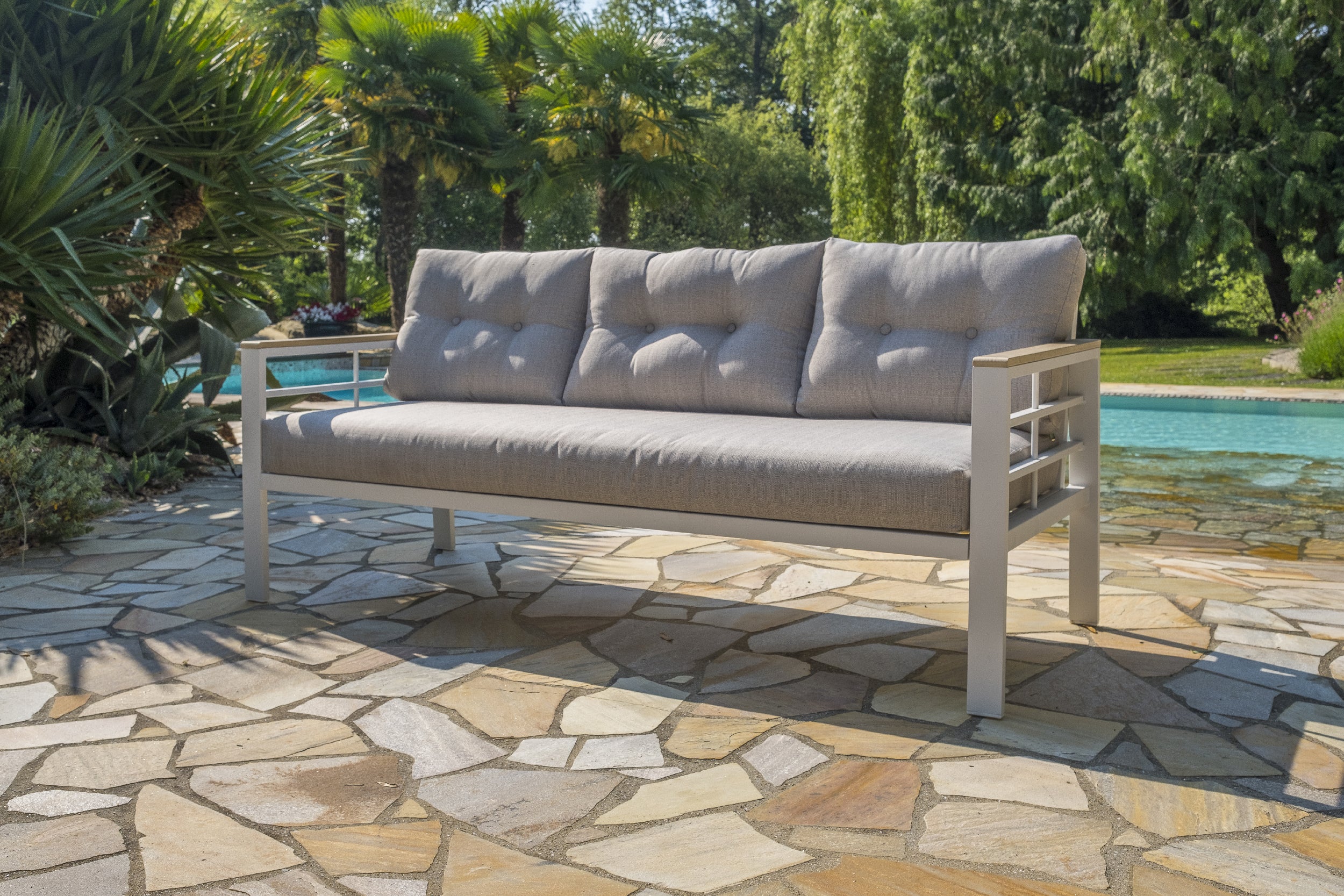 Salon de jardin blanc Cayenne DCB GARDEN, 7 personnes - 3