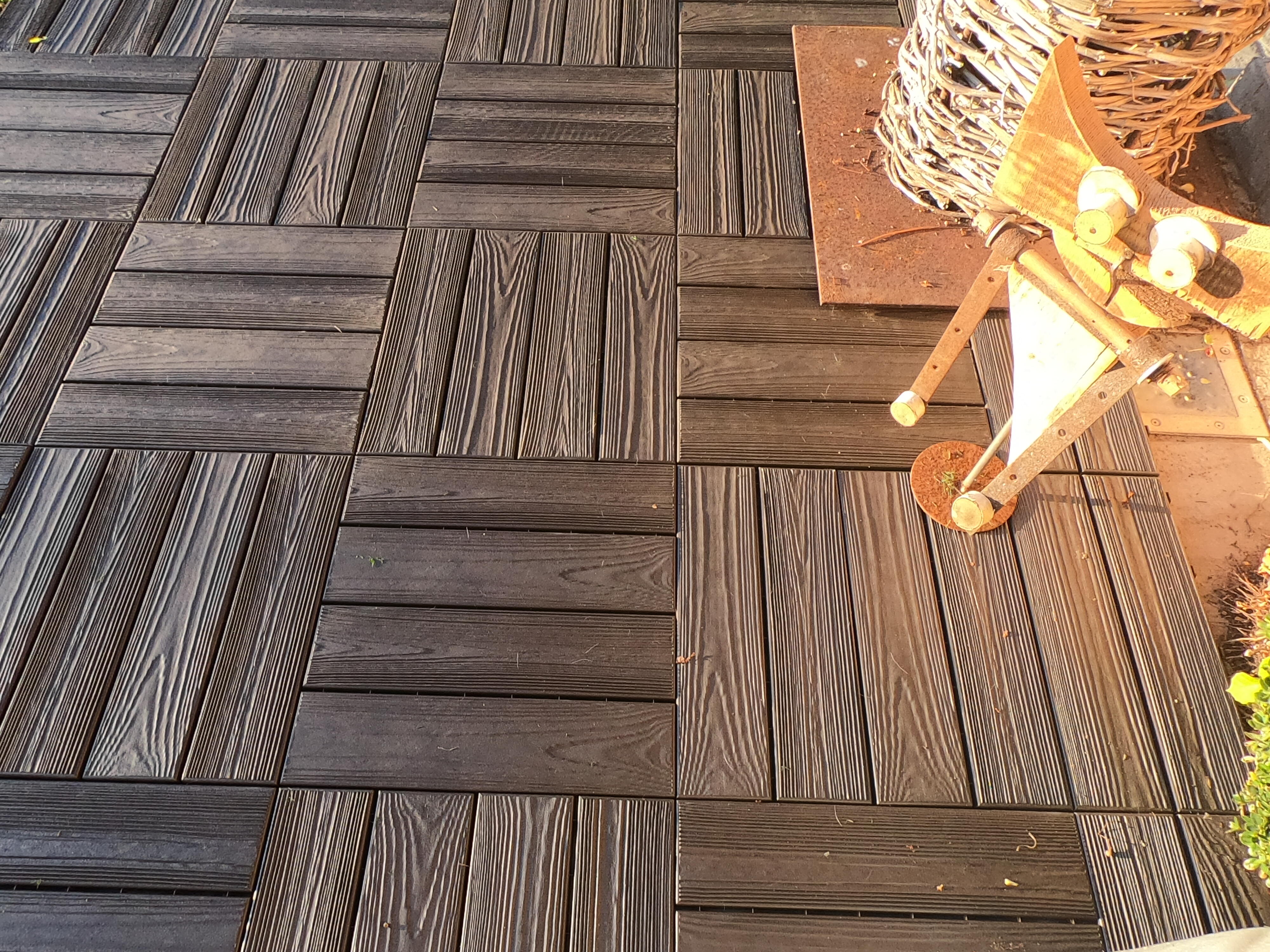 Lot 14 dalles clipsables pvc Easywood, marron foncé, L.37.7 x l.18.6cm x Ep.17mm - 6