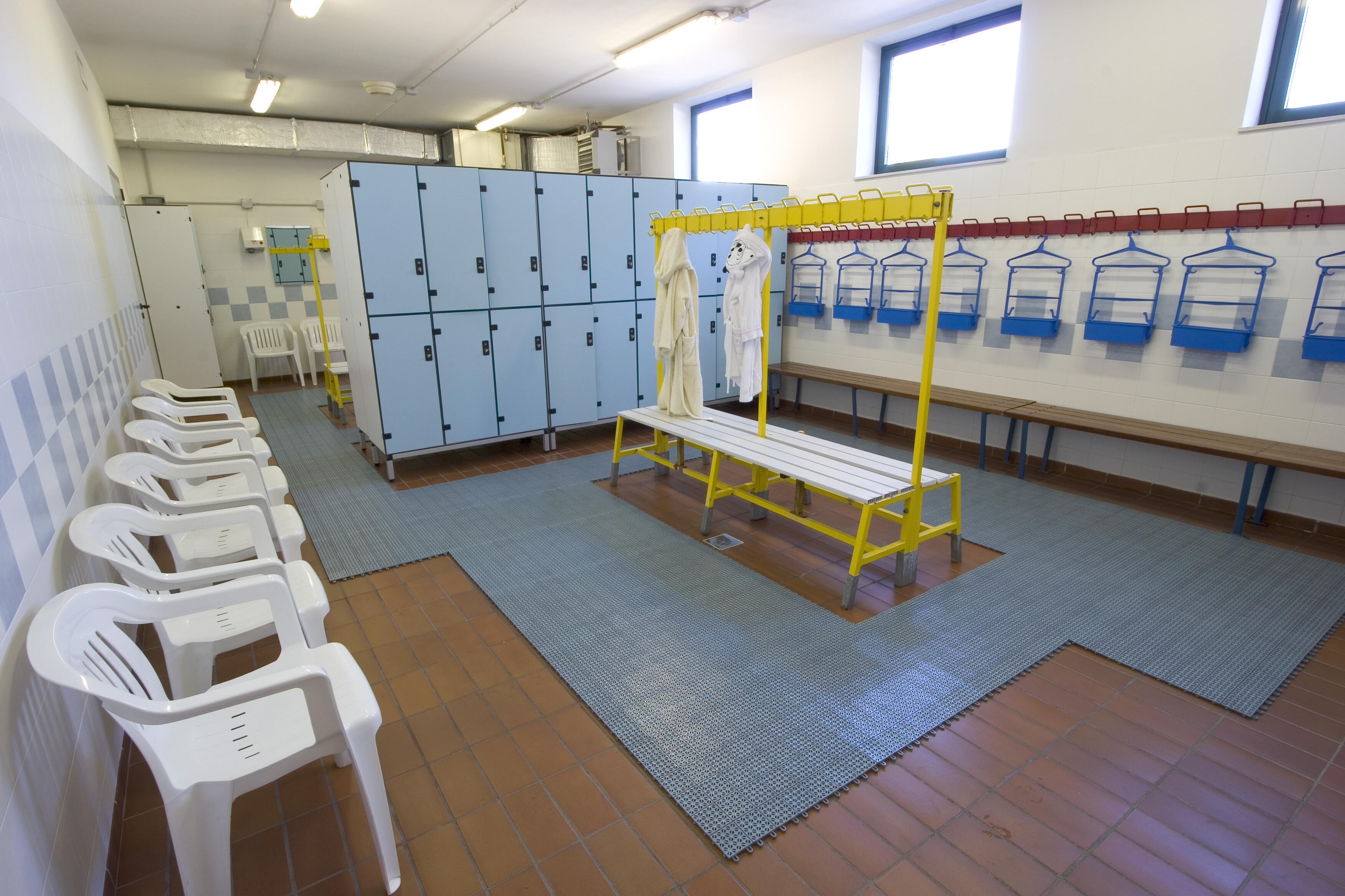 Dalle clipsable polyéthylène Multiplate, gris, L.56 x l.56 cm x Ep.11 mm - 9