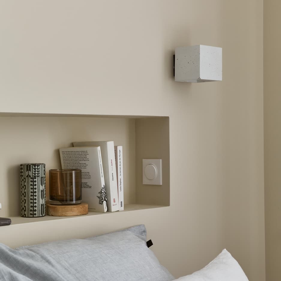 Une peinture beige dans une chambre très chic | Leroy Merlin
