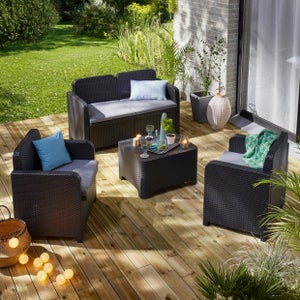 Pavillon Jardin Outsunny 2,5x1,5m - Abri Barbecue Avec 2 Étagères - Toit Polycarbonate - Métal Noir