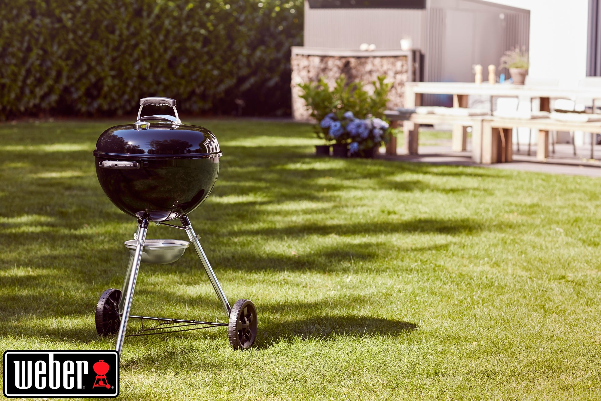 Barbecue au charbon de bois WEBER Original kettle E-4710, noir