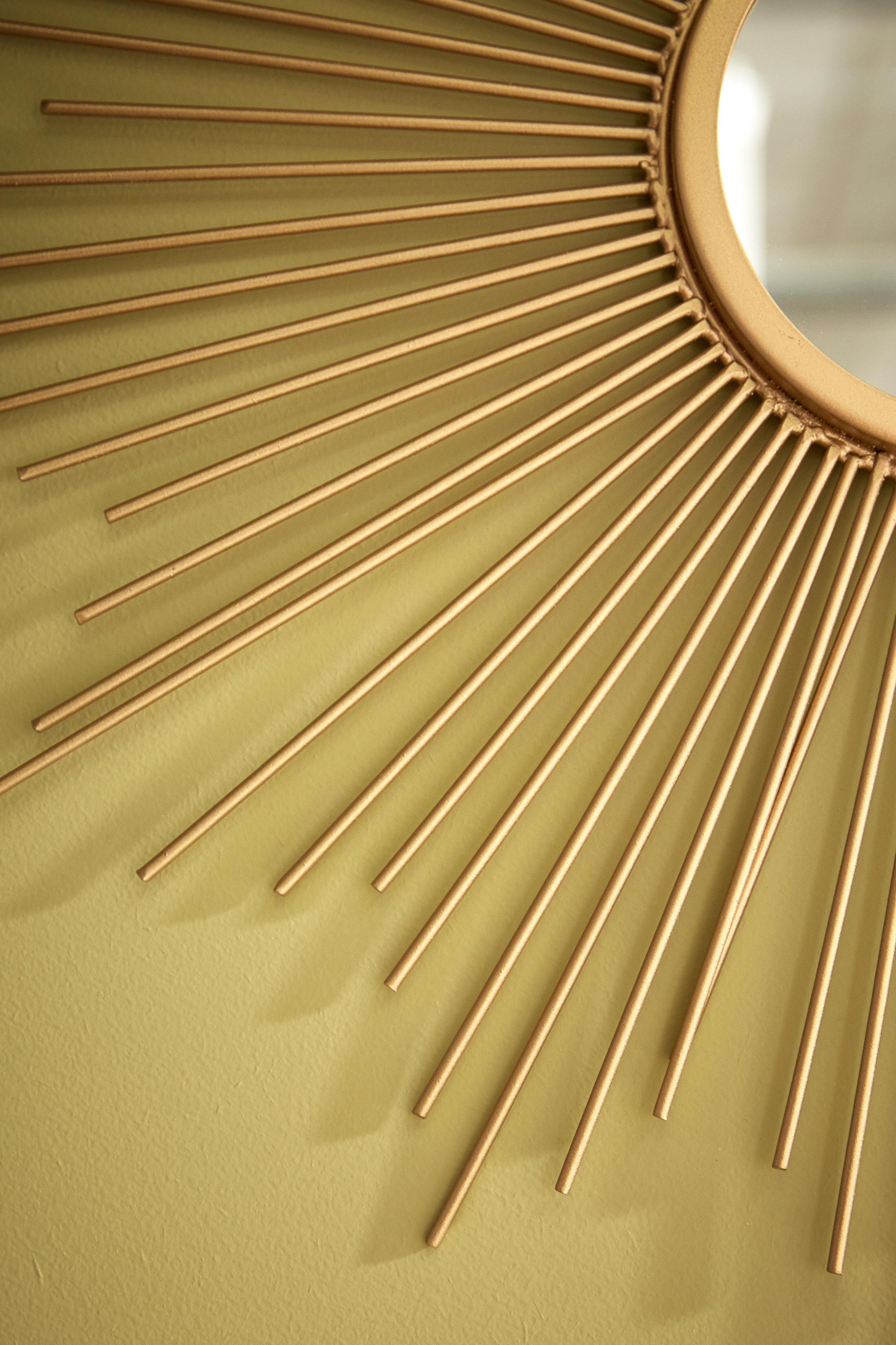 Specchio SUN tondo in metallo dorato Ø 55 cm INSPIRE - 20