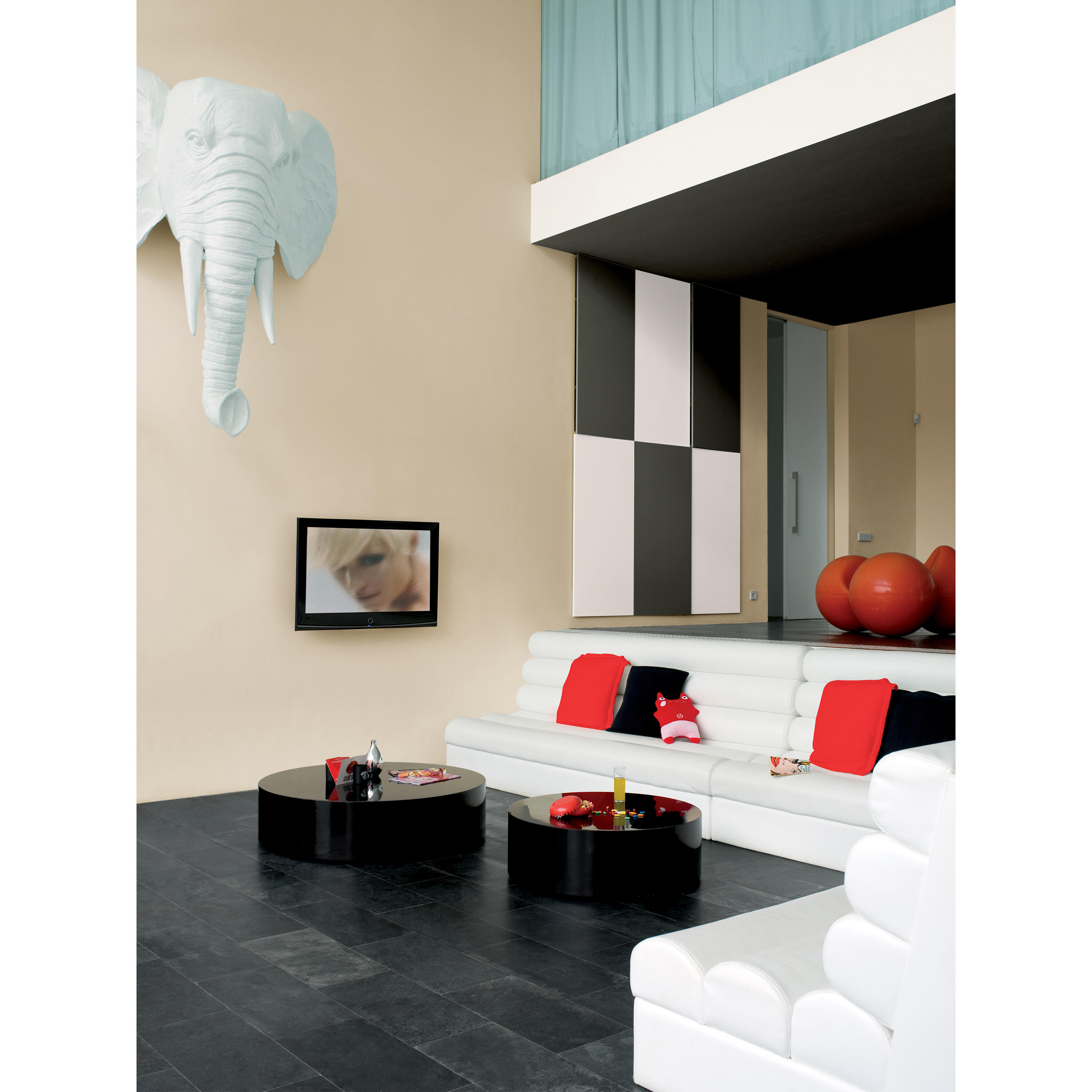 Peinture mur caravane des sables satin DULUX VALENTINE Crème de couleur 2.5l - 3