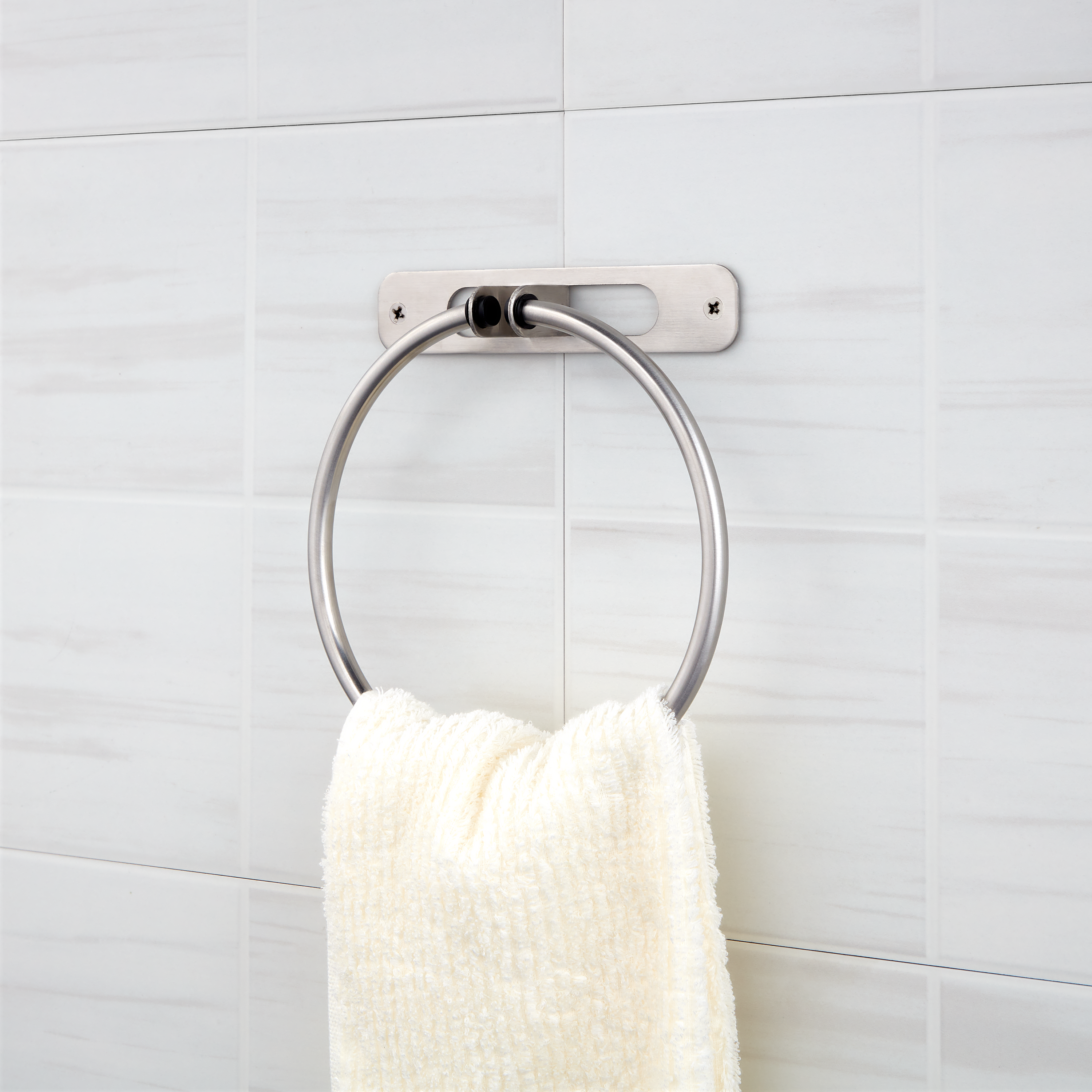 TOALLERO EN ARO MIA - 2