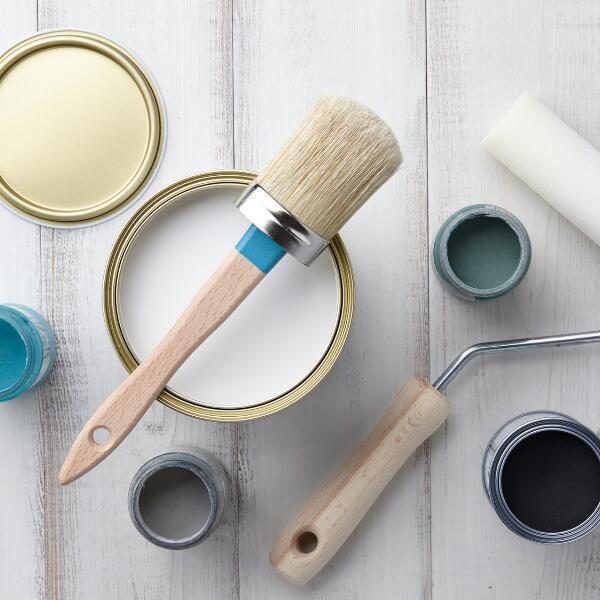 Comment appliquer peinture boiserie ? Appliquer peinture laque sur porte, plinthes, meuble. Comment appliquer facilement une laque sur boiseries ? Peinture laque boiserie facile à appliquer - 4