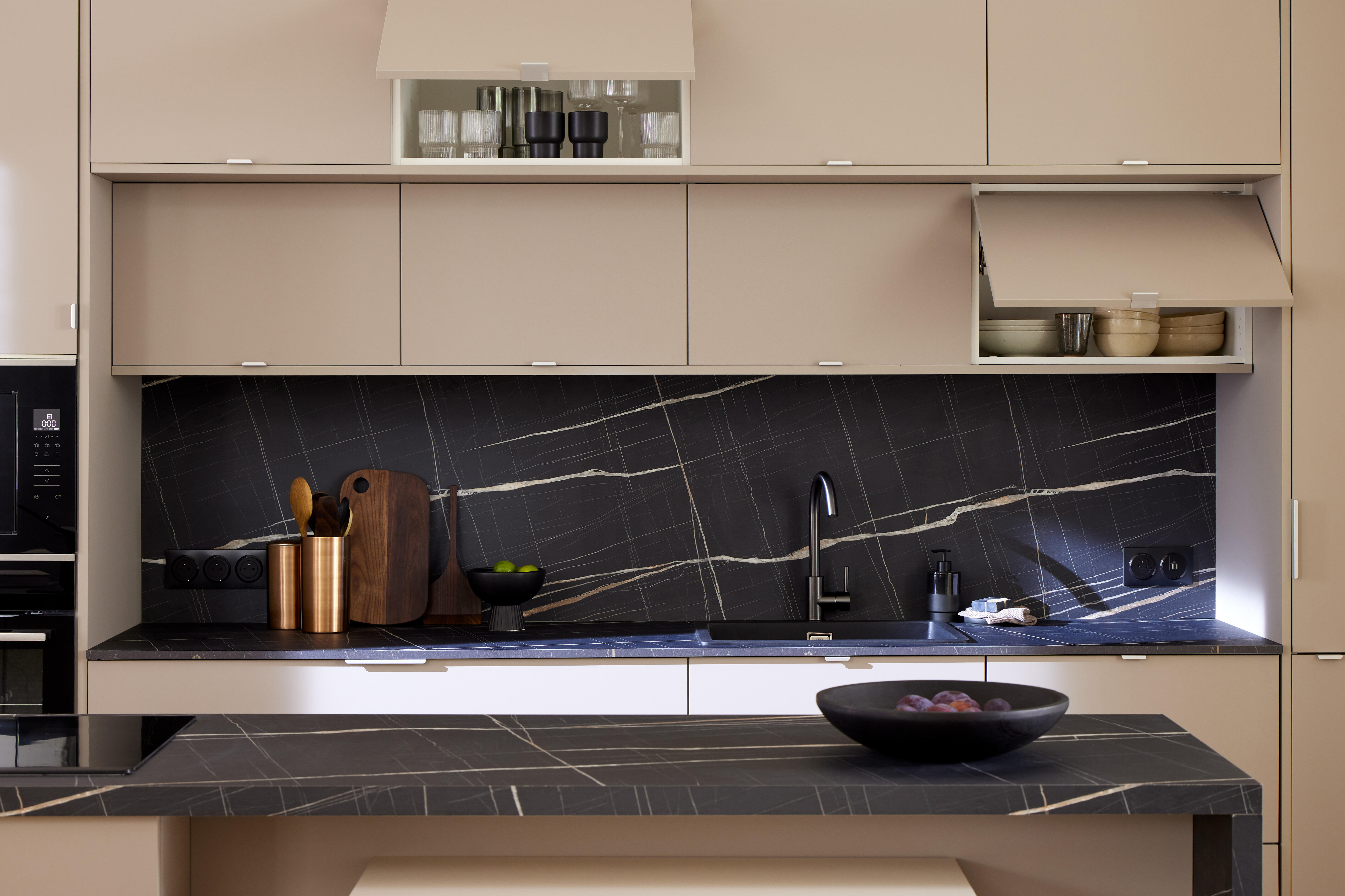 Korpus szafki kuchennej wiszącej 60x35x76.8 cm biały Delinia iD - 7