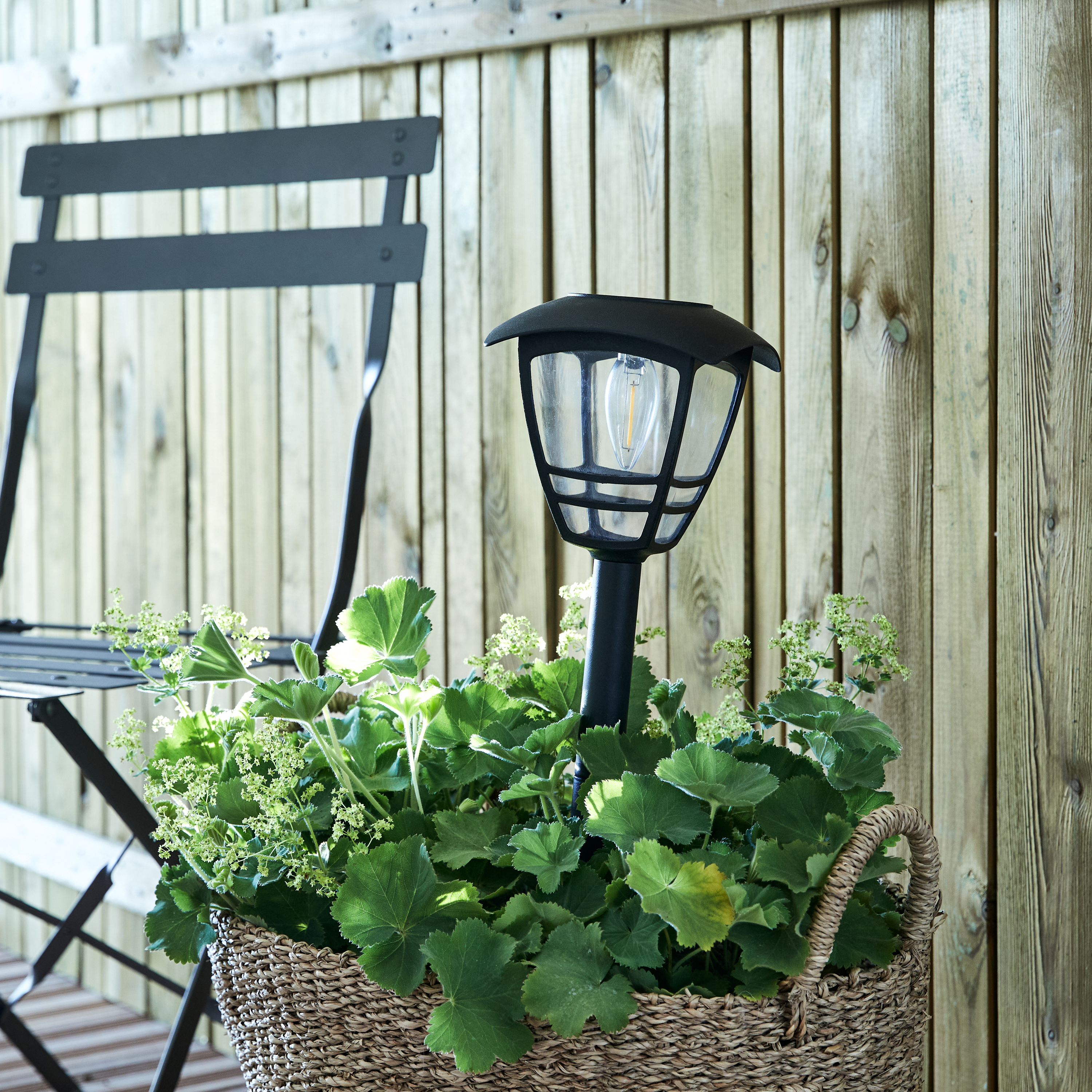 Lampka wbijana solarna IP44 wys. 48 cm czarna Inspire - 2