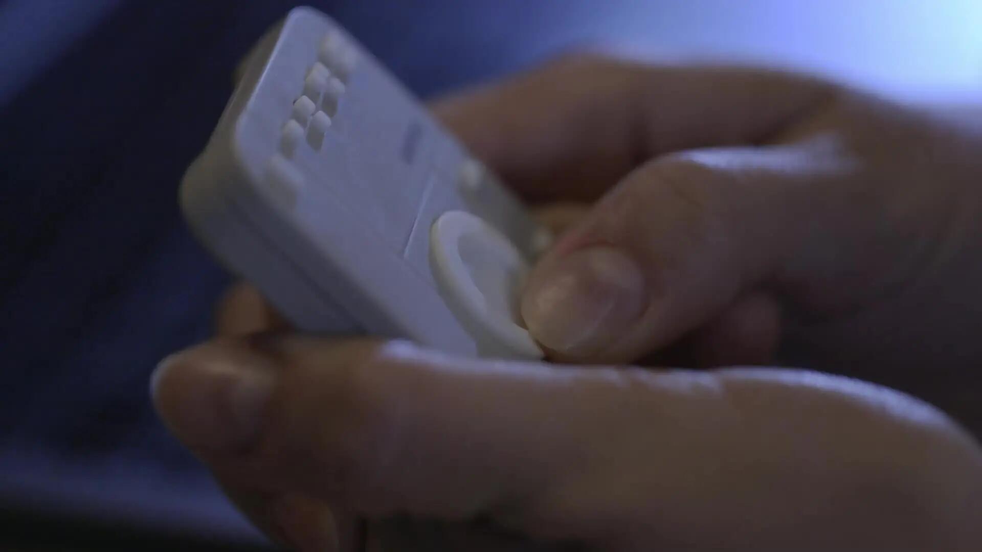 Żarówka Smart Enki LED z pilotem E27 7 W = 60 W 806 lm bursztynowa Lexman - 10