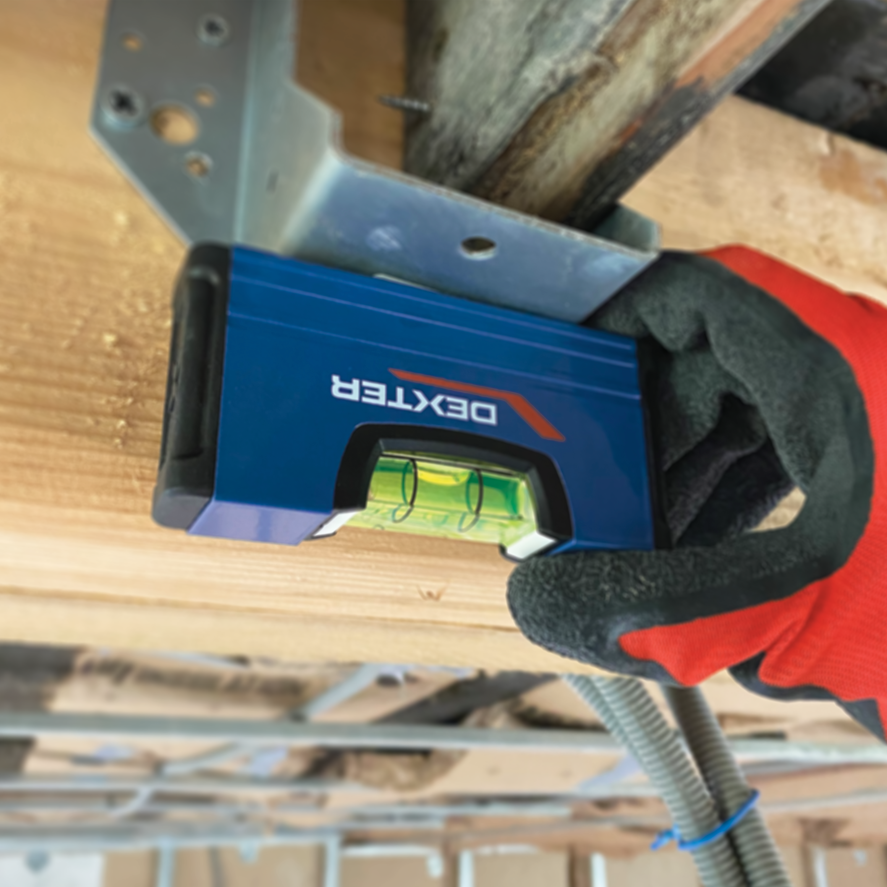 Poziomica kieszonkowa 105mm DEXTER - 2