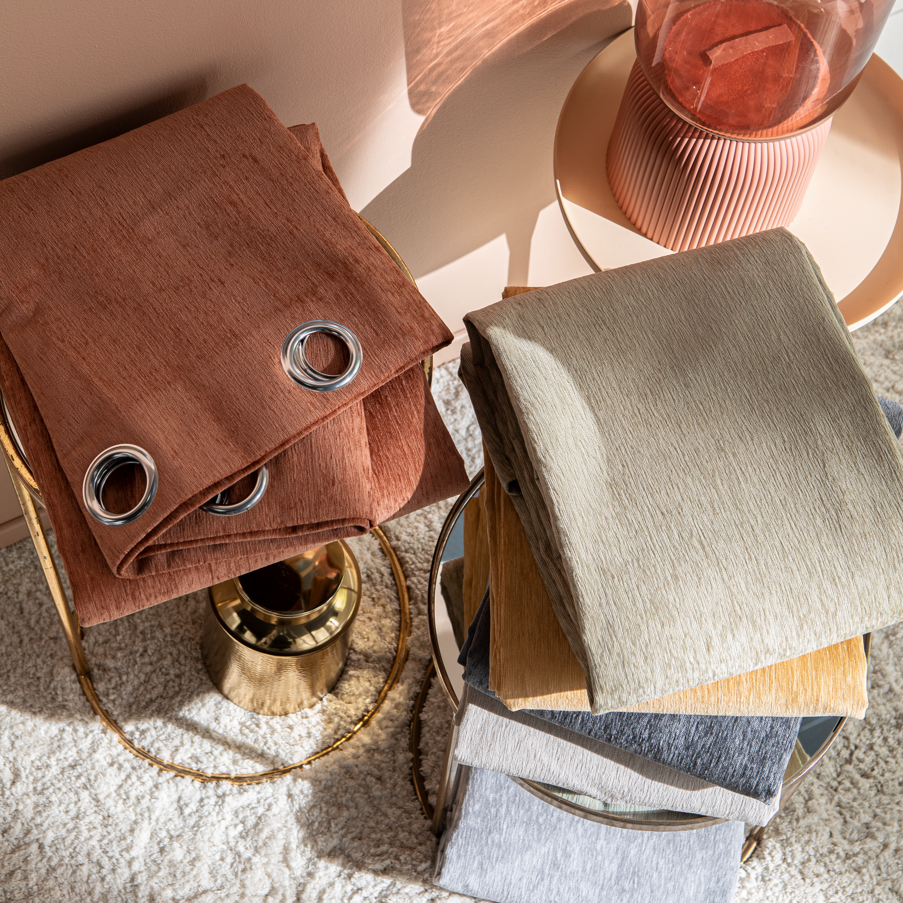 Cortina ollaos térmica opaca Auriane poliéster chenilla de 140x280cm INSPIRE liso beige trench - 15