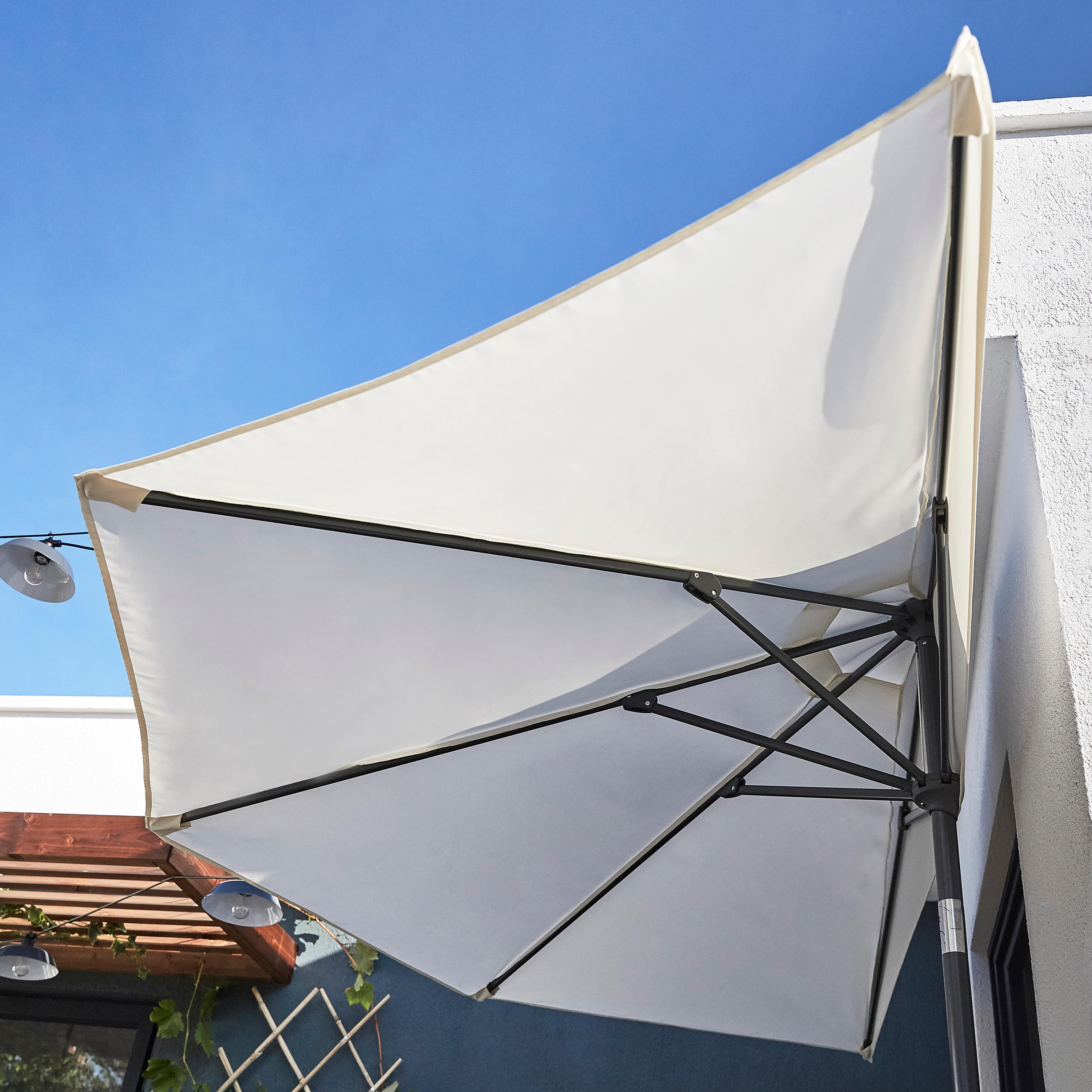 Ombrellone centrale grigio Arkea NATERIAL con telo 1/2 cerchio bianco L 268 x P 135 x H 235 cm - 10