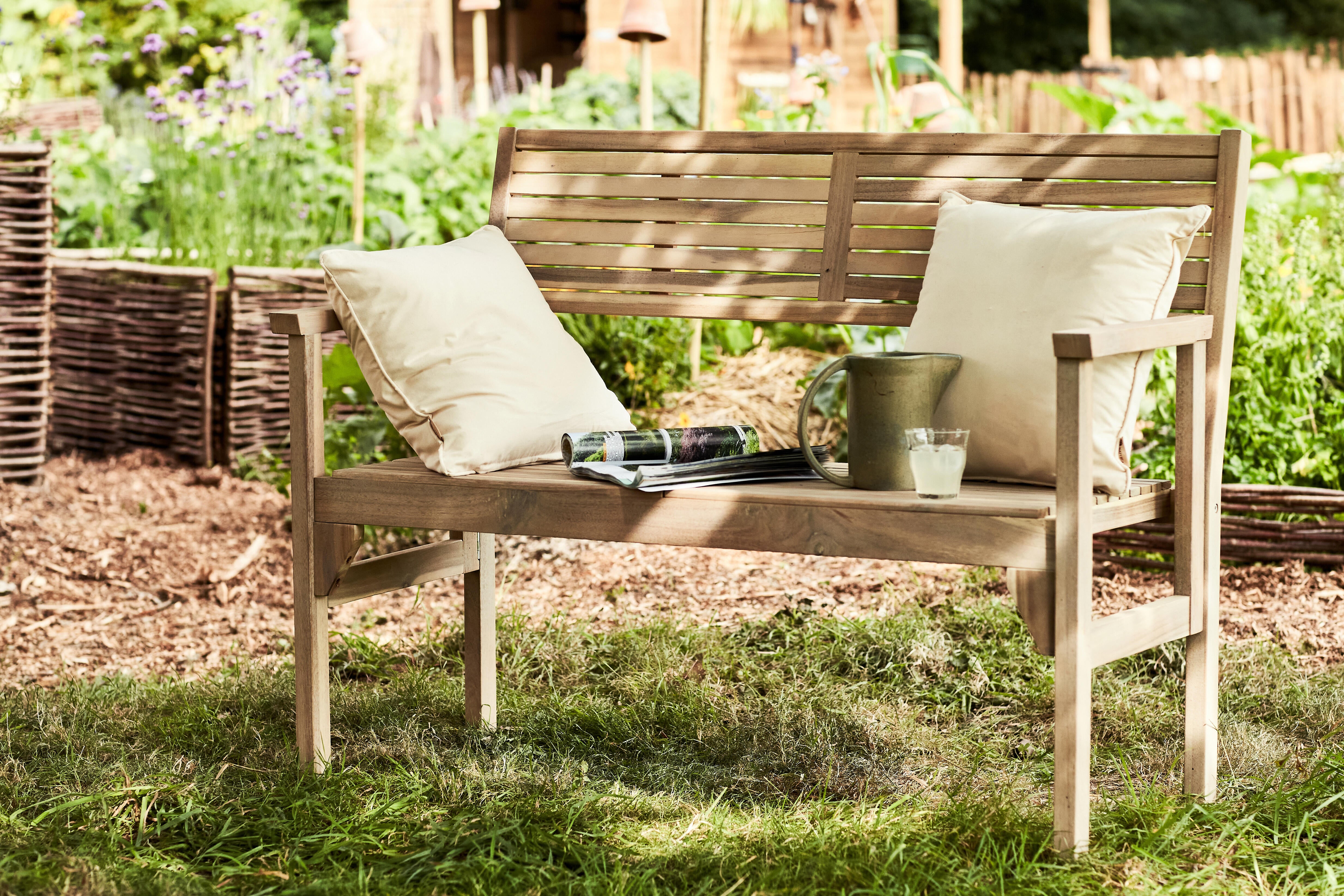 Panca da giardino in acacia con braccioli pieghevole Solaris NATERIAL, 2 posti, seduta beige - 2