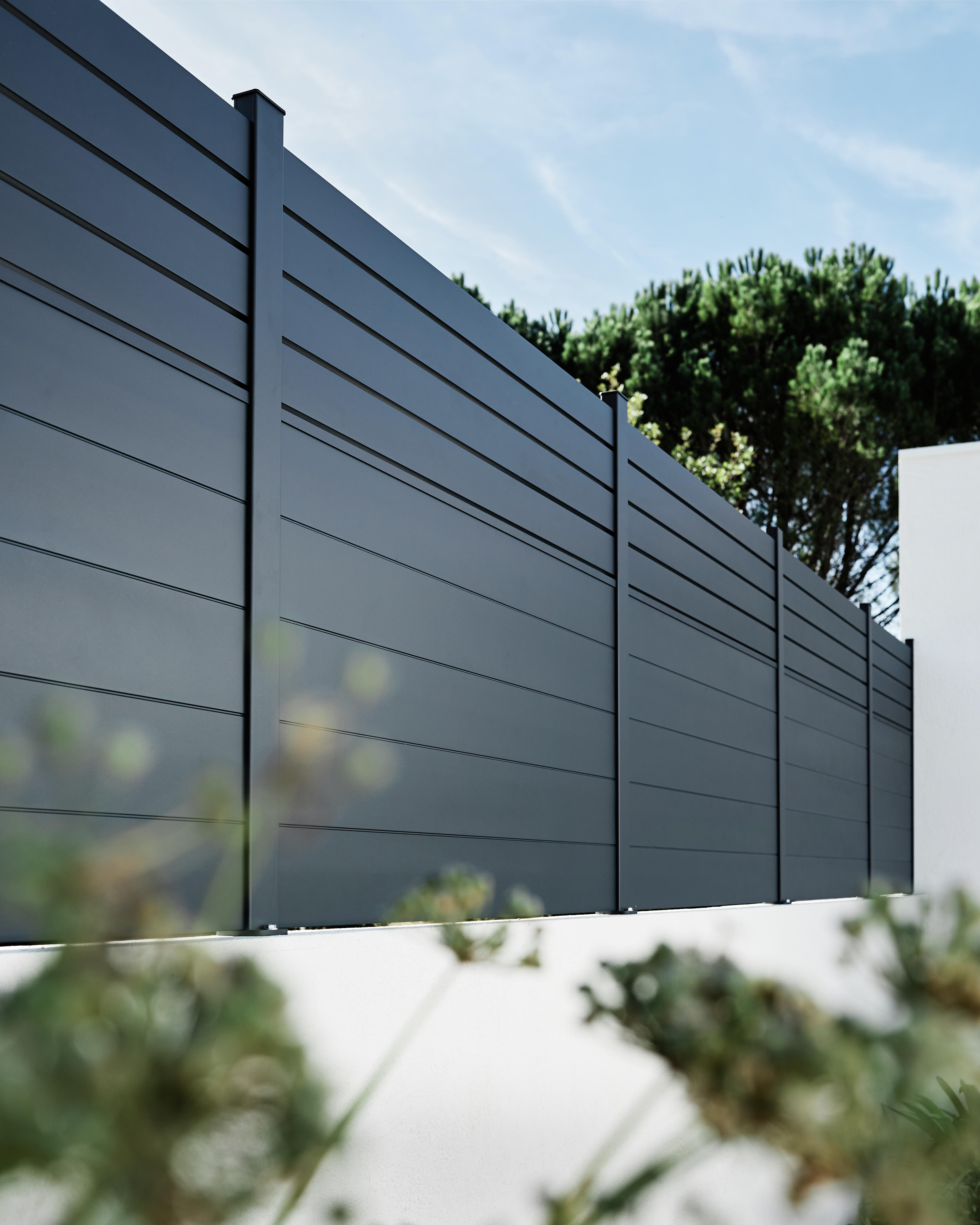 Lame de clôture aluminium pleine Klos up! gris zinc, H.15 x l.145 cm - 2