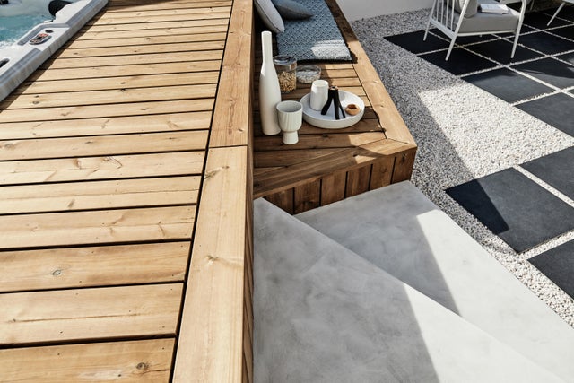 photo de l'escalier allant du spa à la terrasse