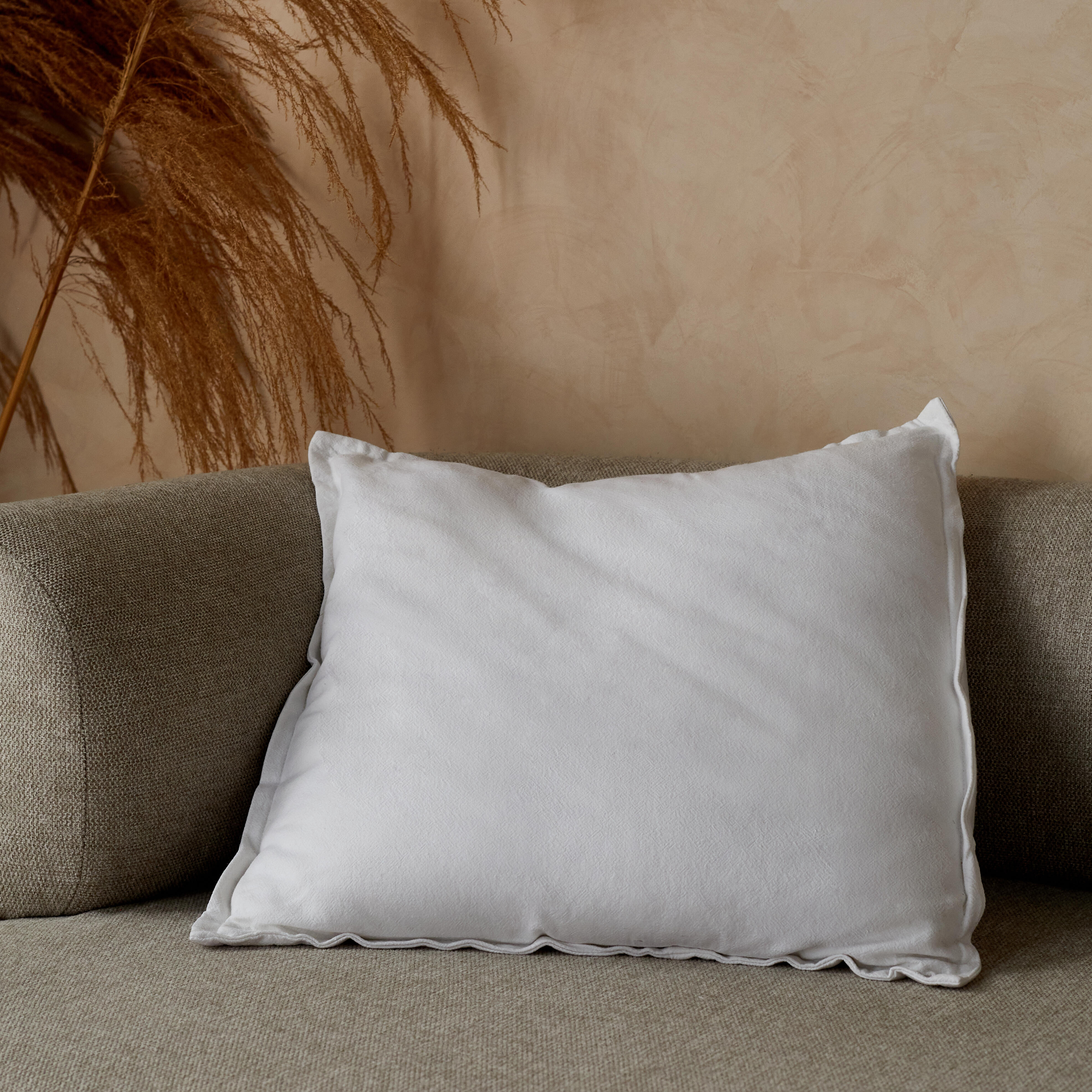 Coussin Leya, 100% coton biologique, blanc l.45 x H.45 cm INSPIRE - 6
