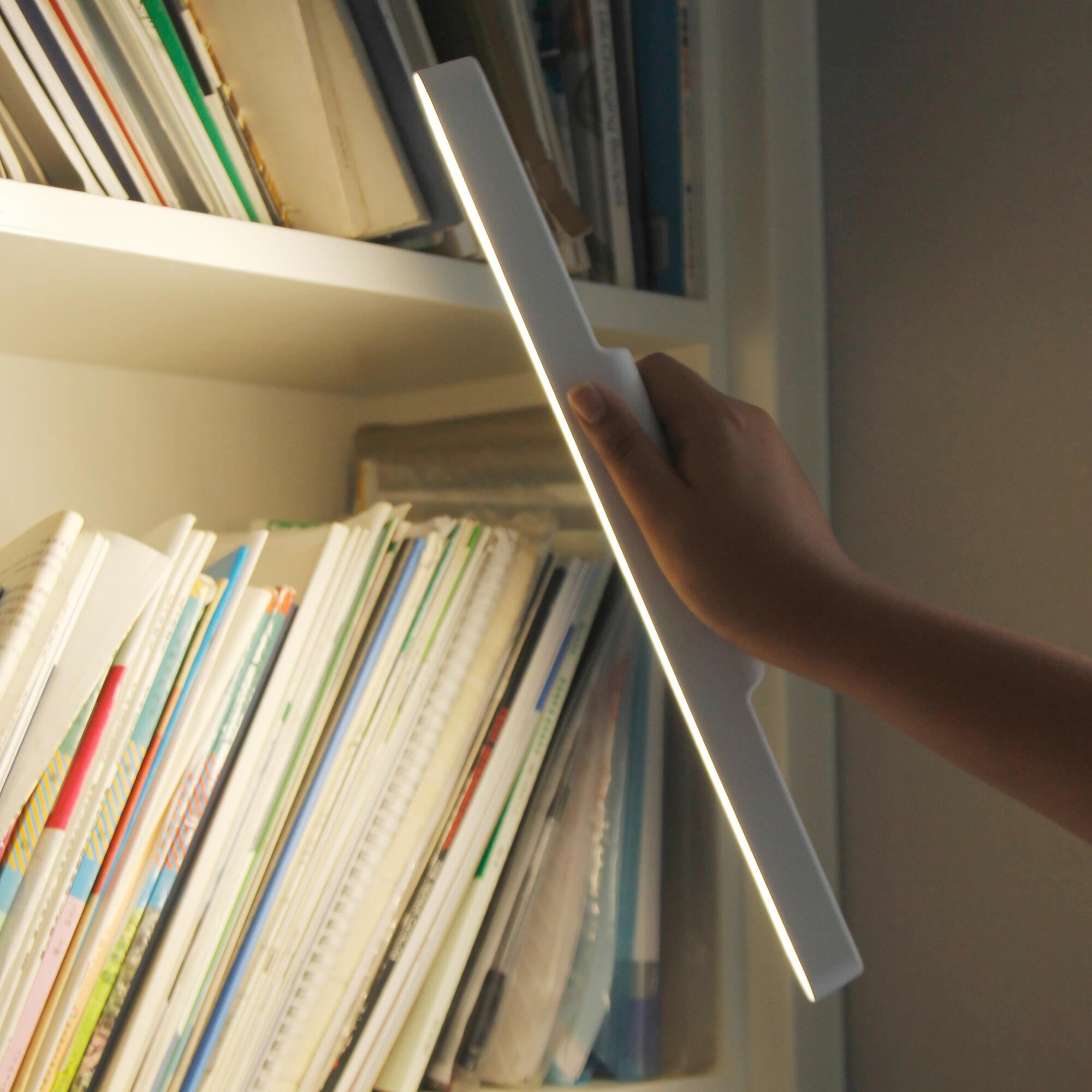 Réglette LED rechargeable USB, L.40 cm, orientable, blanc INSPIRE Leila - 4