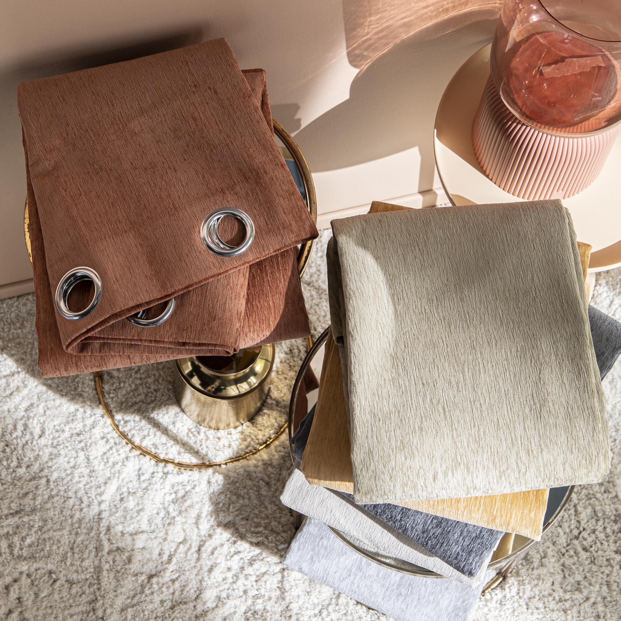 Cortina ollaos térmica opaca Auriane poliéster chenilla de 140x280cm INSPIRE liso beige trench - 18