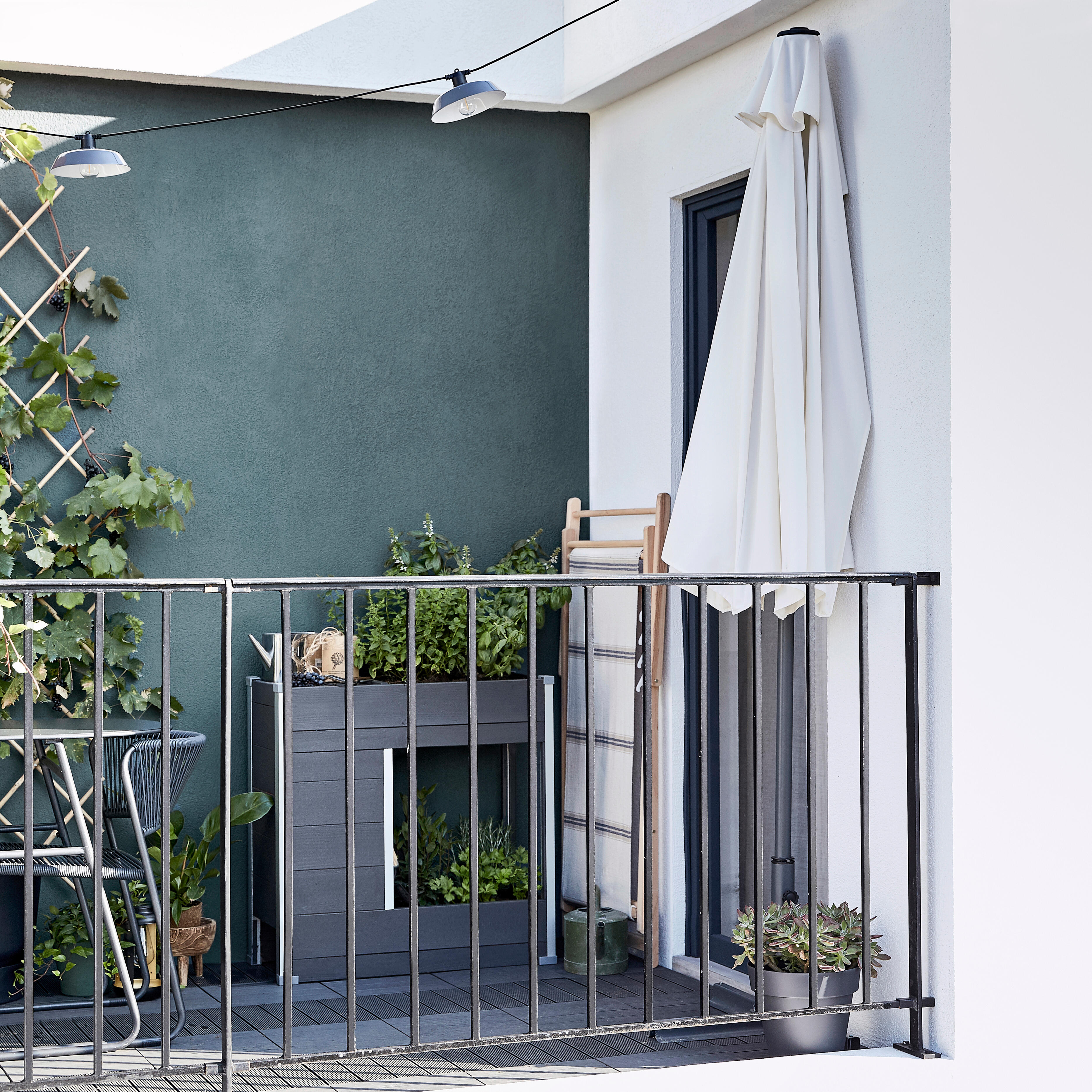 Ombrellone centrale grigio Arkea NATERIAL con telo 1/2 cerchio bianco L 268 x P 135 x H 235 cm - 5