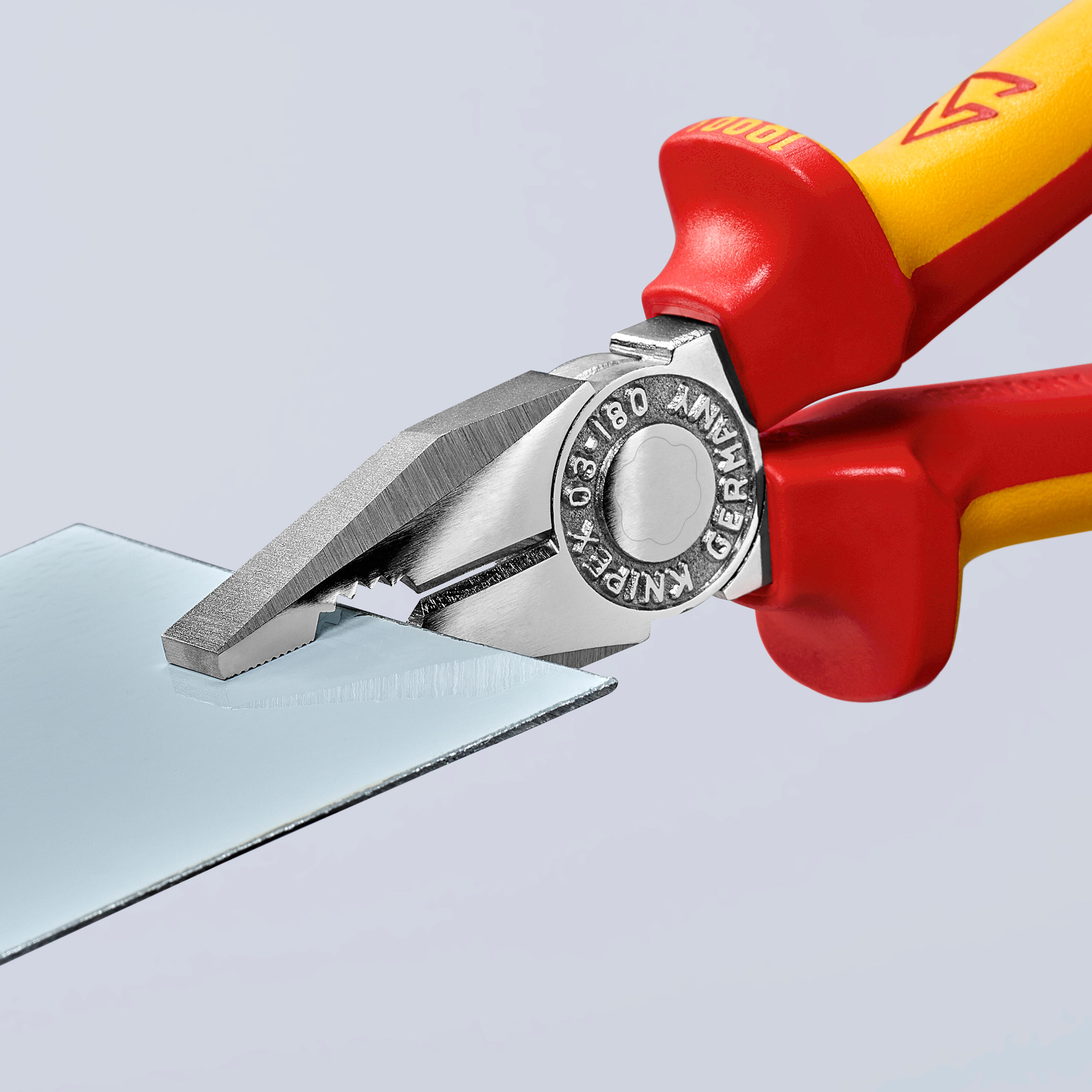 Pince universelle isolée 180 mm KNIPEX - 5