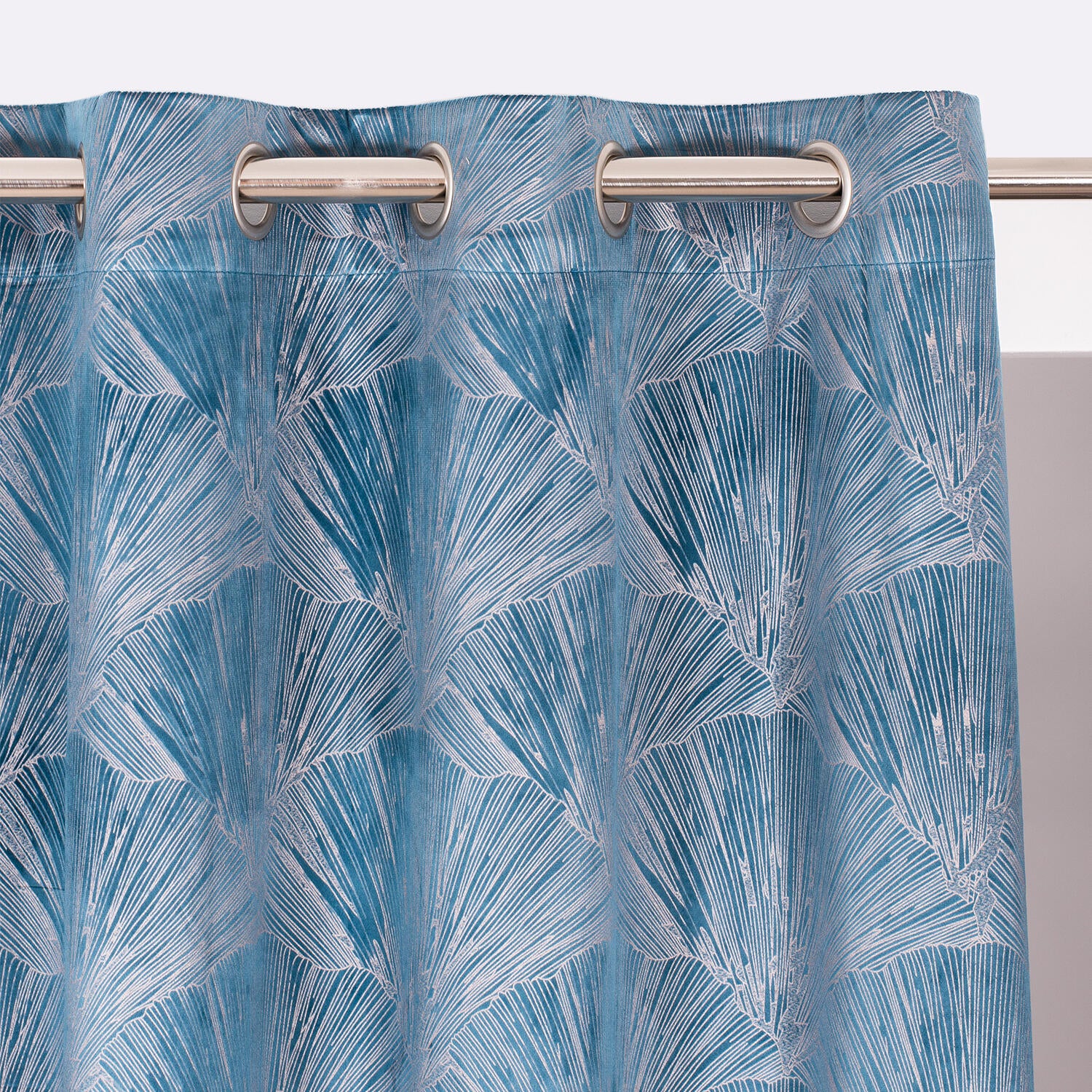 Cortina ollaos vegy poliéster liso azul jean de 140x260cm. incluye cinta termoadhesiva
